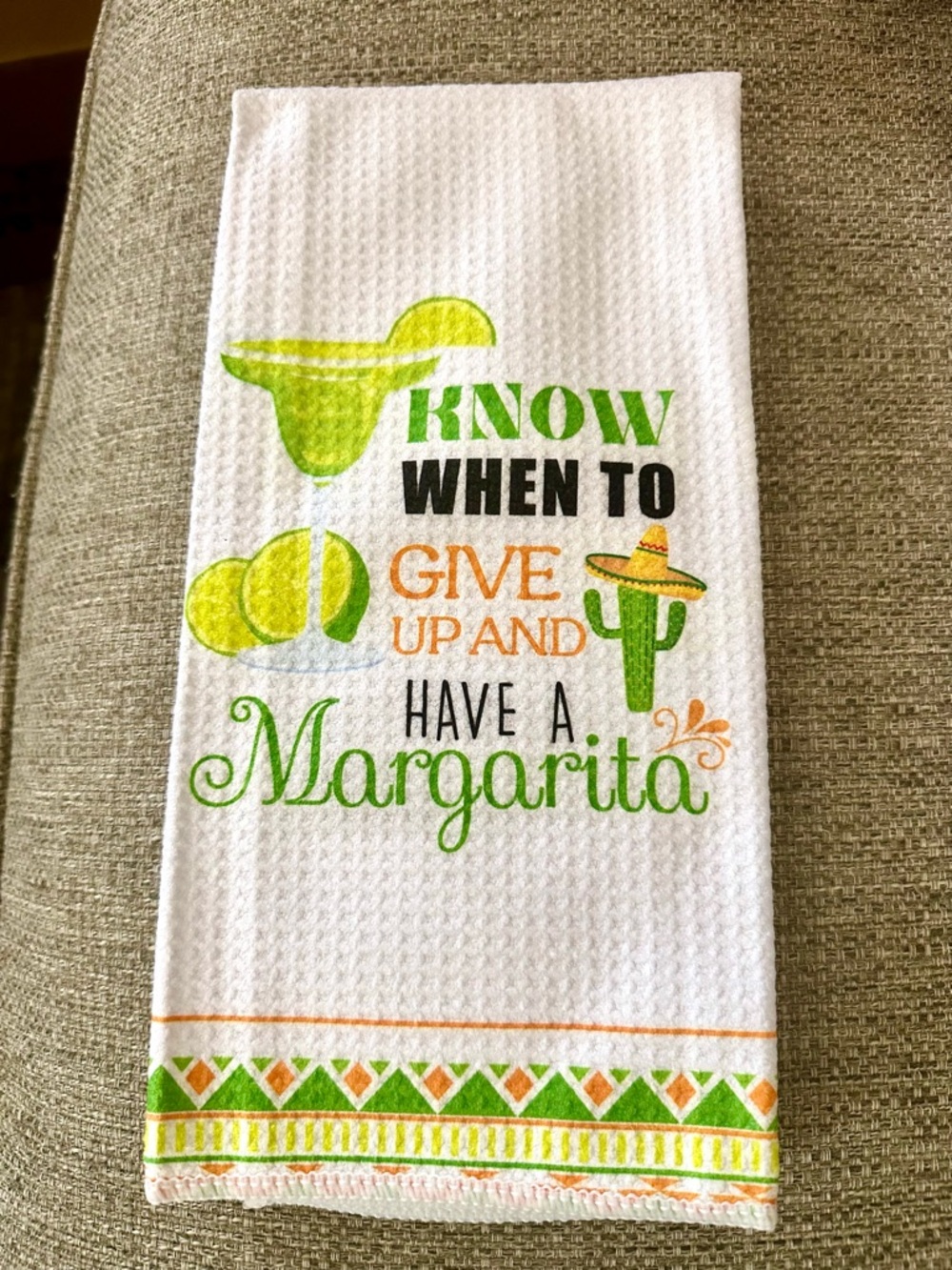 Not for Sale Remagr Kitchen - Set of 3 Cocktail Towels New 24 x 20 Inches Fun - Picture 7 of 9